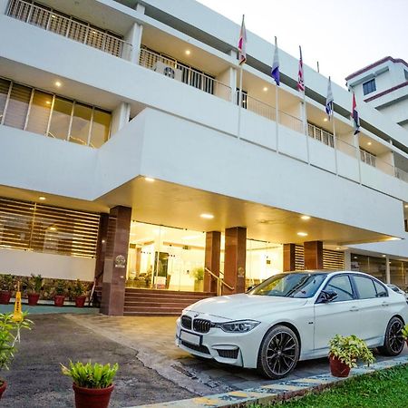 Casino Hotels Ltd Thrissur Exterior photo