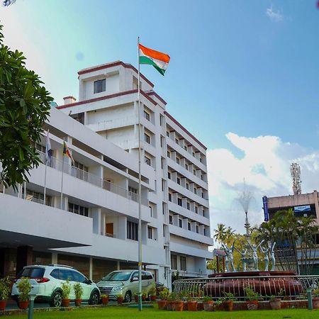 Casino Hotels Ltd Thrissur Exterior photo