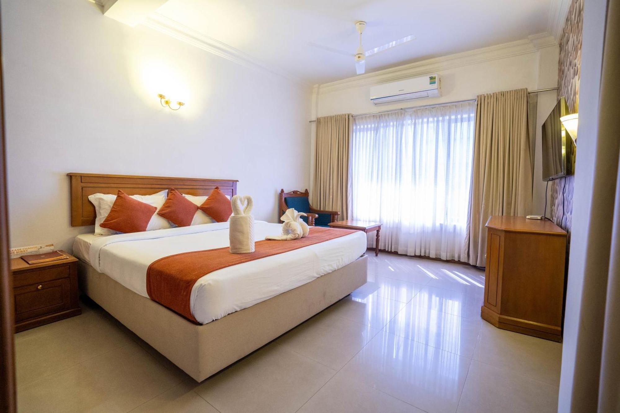 Casino Hotels Ltd Thrissur Exterior photo