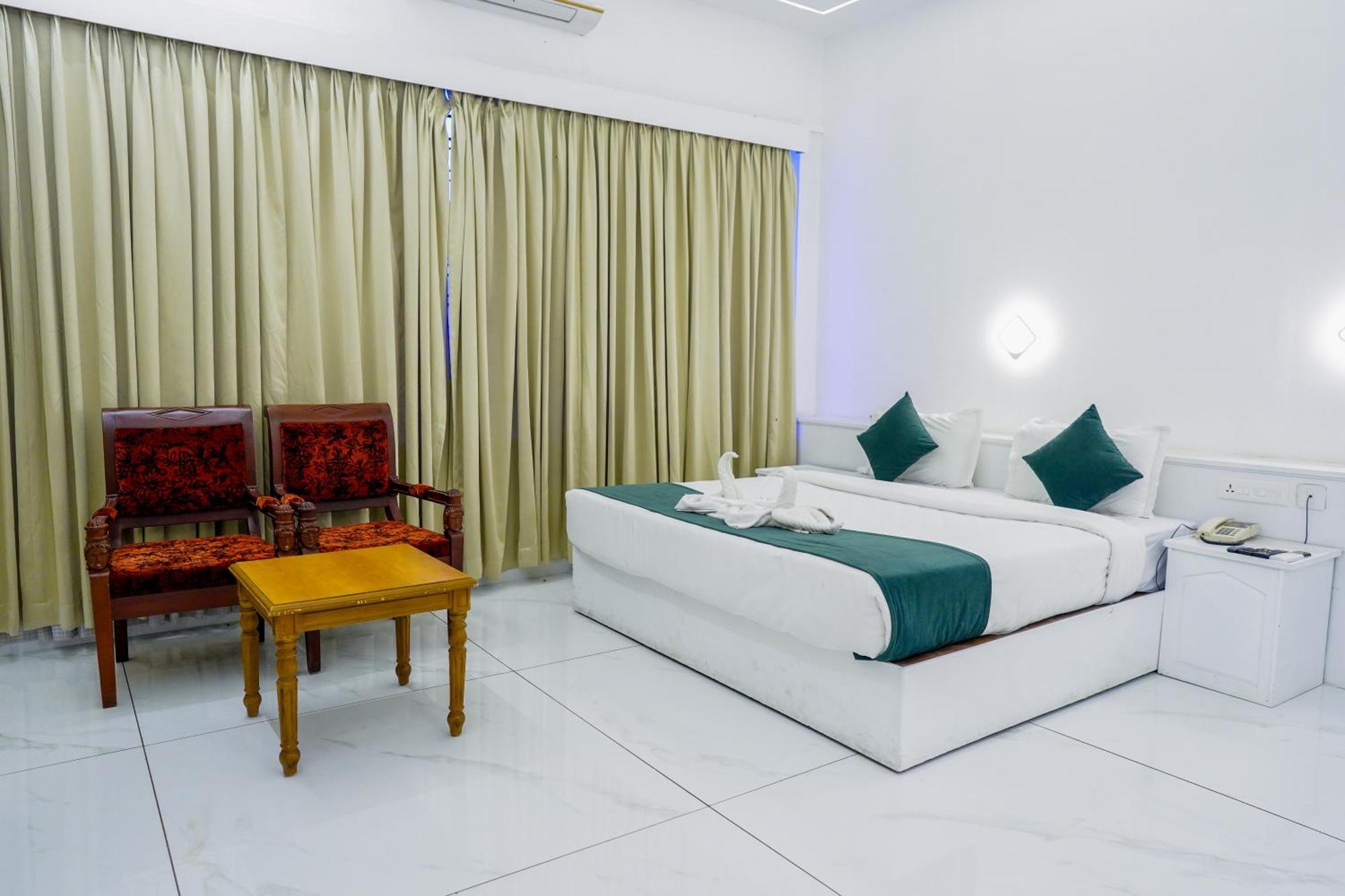 Casino Hotels Ltd Thrissur Exterior photo